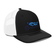 Load image into Gallery viewer, Clutchin' Flame Trucker Cap