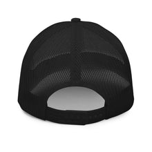 Load image into Gallery viewer, Clutchin&#39; Flame Trucker Cap

