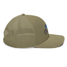 Load image into Gallery viewer, Clutchin&#39; Flame Trucker Cap
